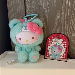 Top Toy x Sanrio Hello Kitty Pajama Party - Mint Pajamas